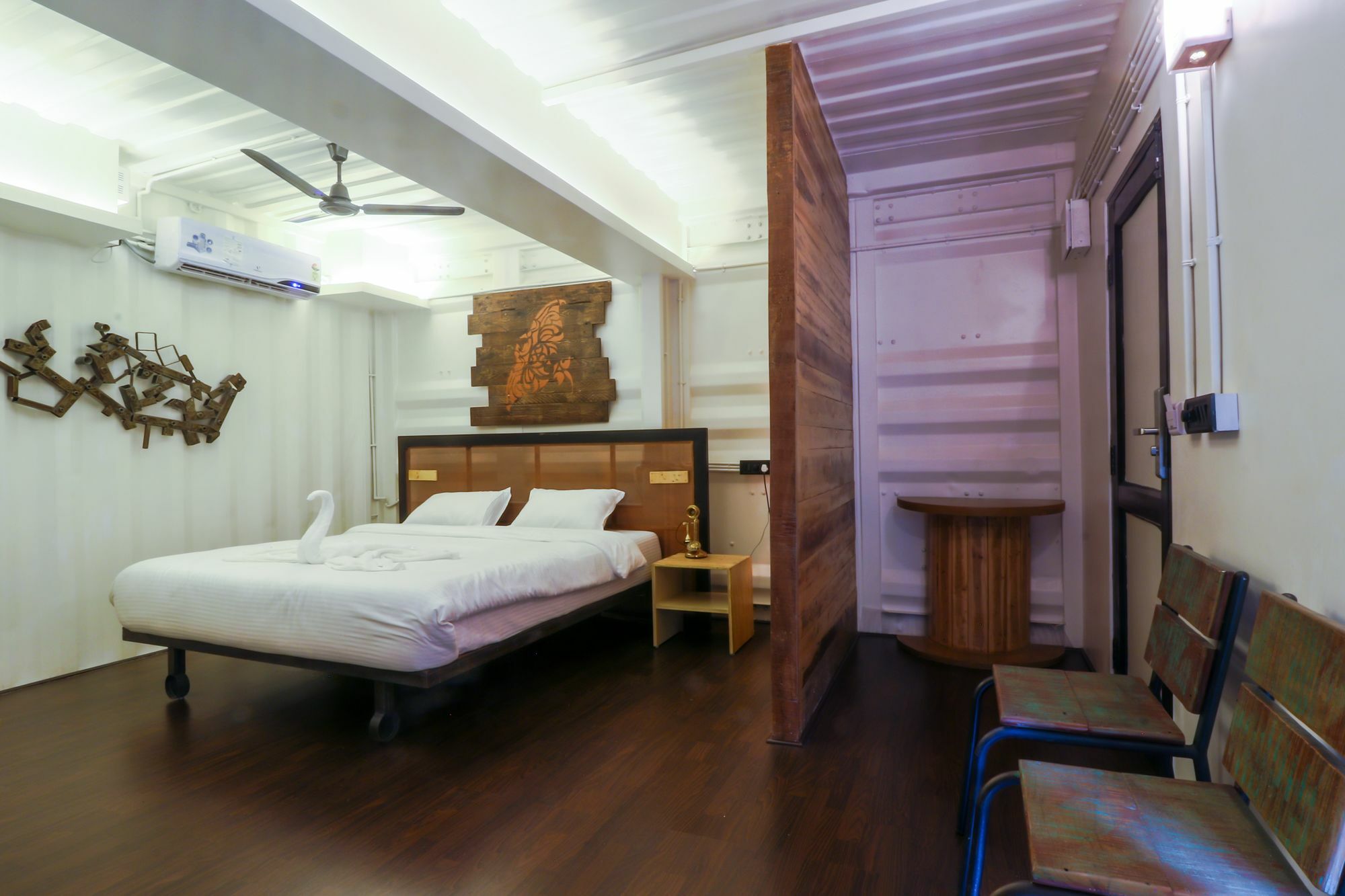 Beach Box Hotel Baga Gosavvy Collection Exteriör bild